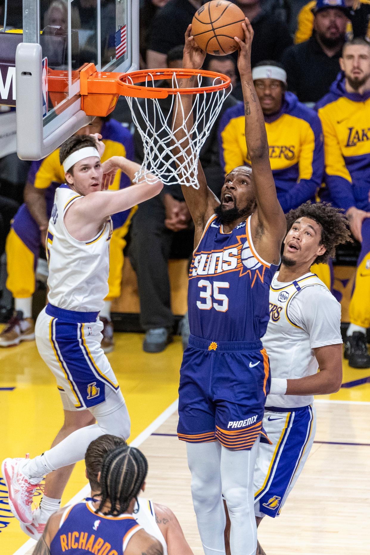 爱游戏登入-出色发挥引爆全场！，东契奇意外战胜法国队全场沸腾不已的简单介绍